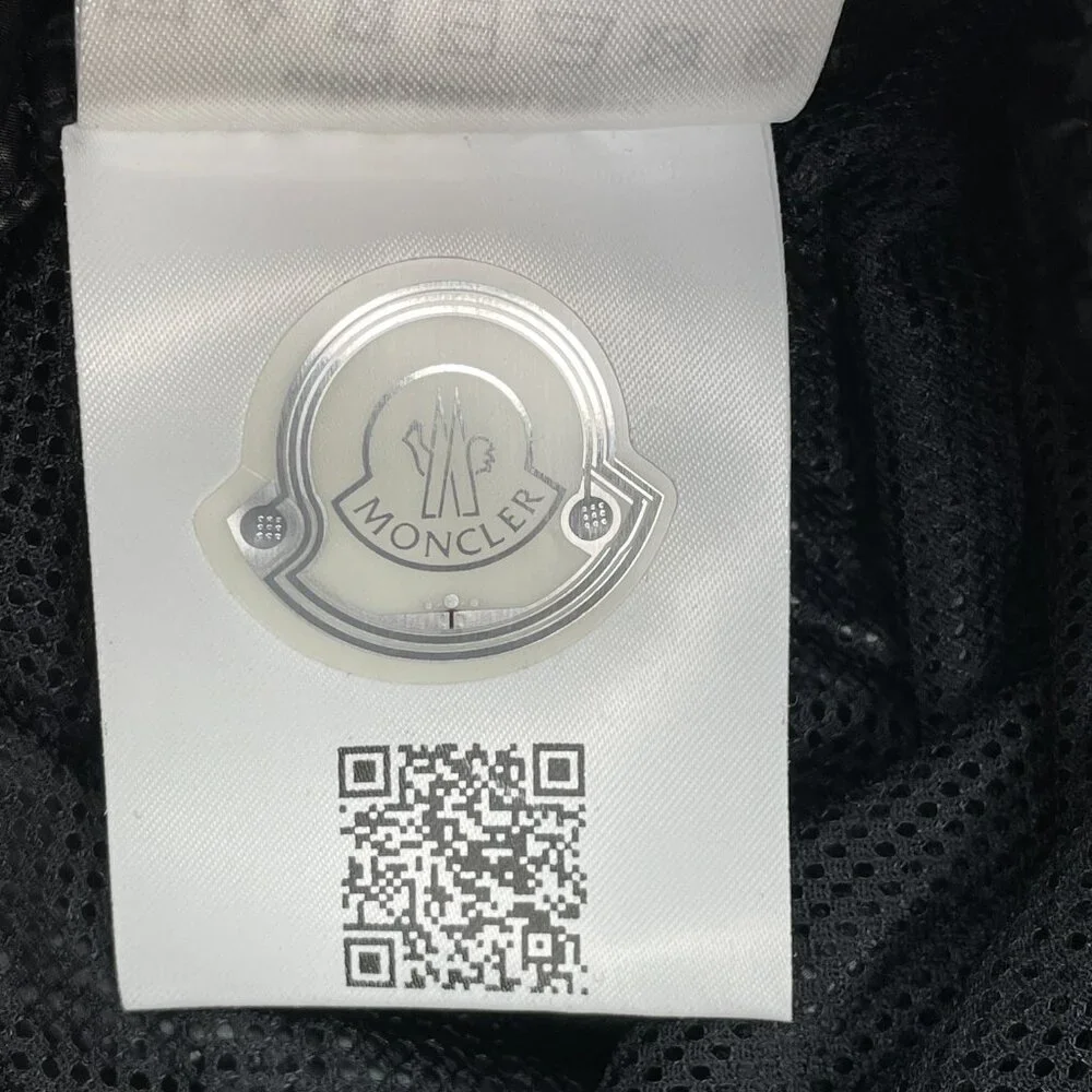 Moncler Grenoble Bermuda Shorts Men's Size Large (Fits 36) Day-Namic 10" NWT - Picture 6 of 16